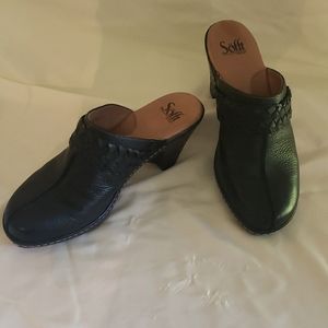 Sofft clogs, size 9, black, excellent condition
